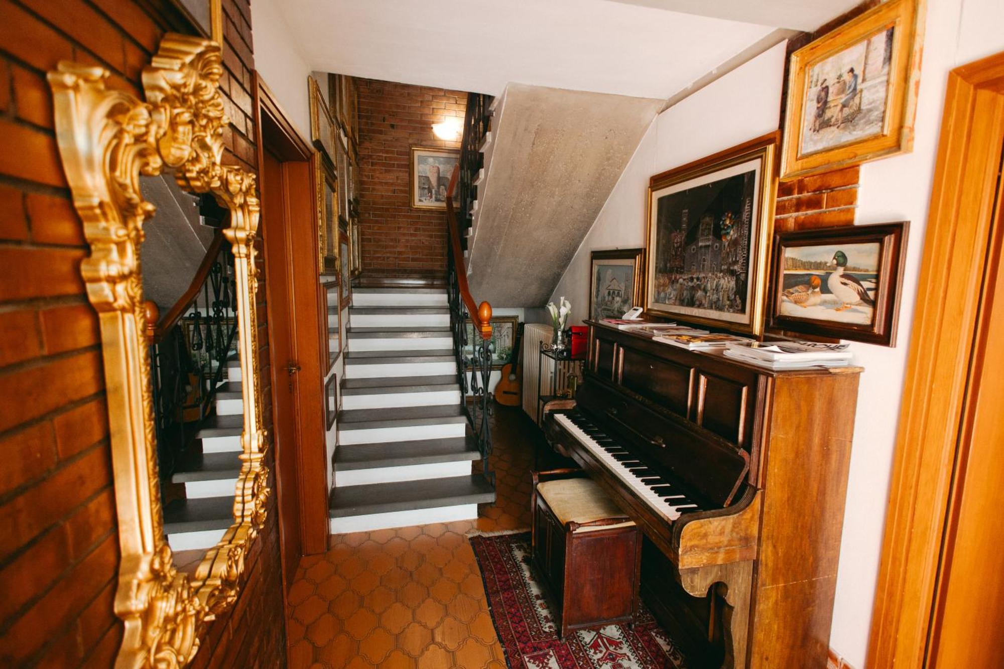 Enzo'S House Hotel Lucca Bagian luar foto